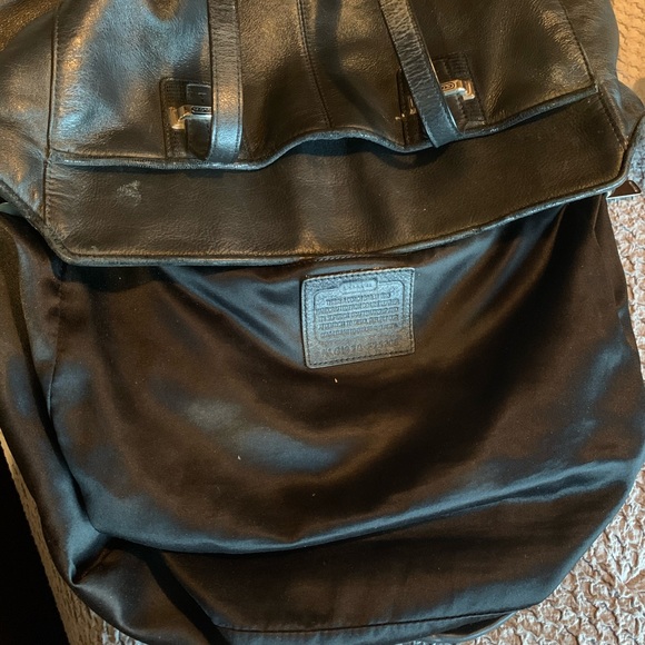 Coach leather purse - Picture 2 of 2